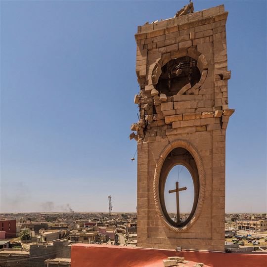Dal tetto della cattedrale, dove si appostavano i cecchini del Daesh